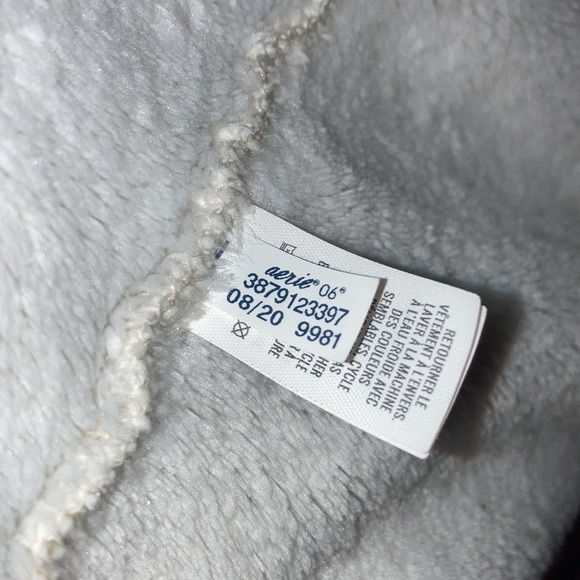 NWOT Cozy Holiday Buzz Sherpa Robe L/XL - Picture 5 of 6